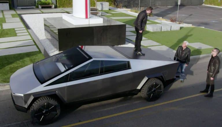 Elon Musk plans a cross-country trip in Cybertruck