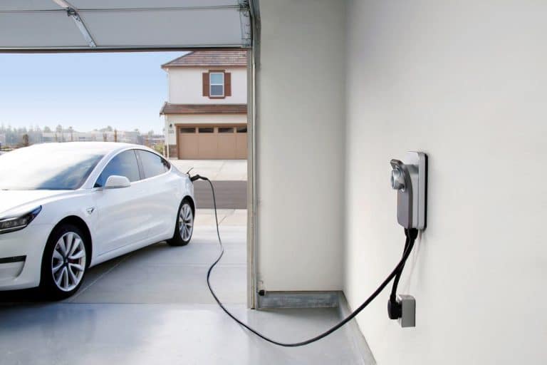 The Cost Of Charging An Electric Vehicle In USA Averages 15¢/kWh