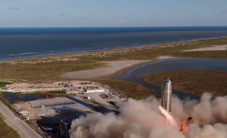 SpaceX Starship makes it happen with a perfect hop debut