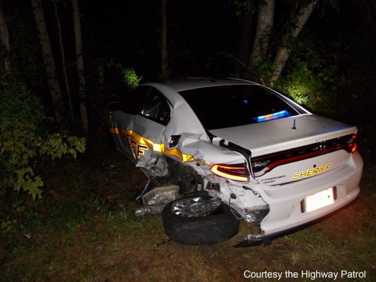 Driver Misuses Tesla Autopilot & Crashes Into Cop Car — Reminder To Not Watch Movies While Driving