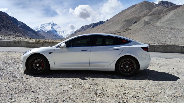 Tesla Model 3 owner climbs to Mt. Everest’s base camp with no range anxiety