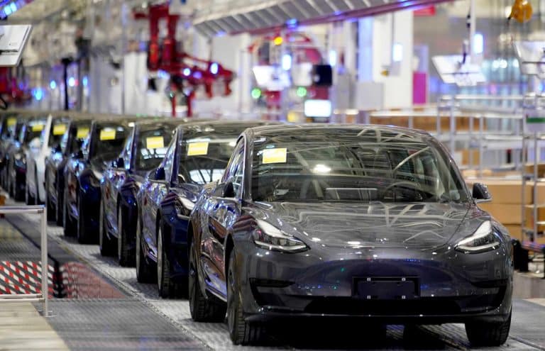 Tesla Model 3 upgrades: power liftgate, new center console, new ‘frunk,’ and more