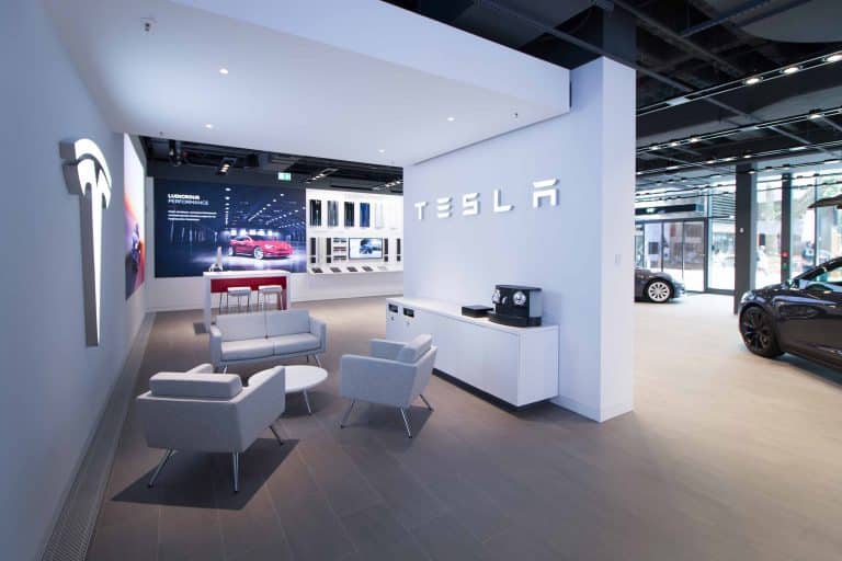 Elon Touts Radical Manufacturing Redesign, Tesla Awarded Metal Air Battery Patent