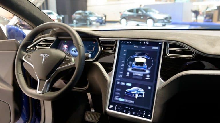 Tesla “Full Self Driving” Will Include Pothole Avoidance, Vector-Space Bird’s Eye View … & What Else?