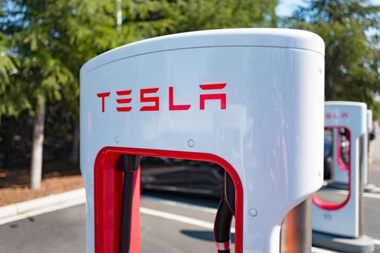 Should Tesla Open Up Its Supercharger Network To Other Brands?