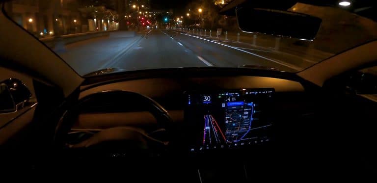 Tesla FSD Beta continues to impress with nighttime driving montage