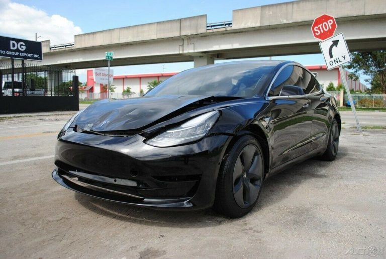 Tesla Model 3 buyer pays the price after inadvertently buying a resold wrecked unit