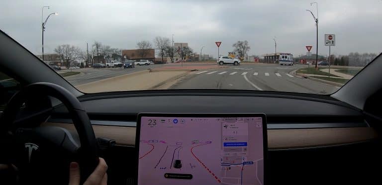 Tesla FSD Beta takes on most difficult roundabout in Michigan