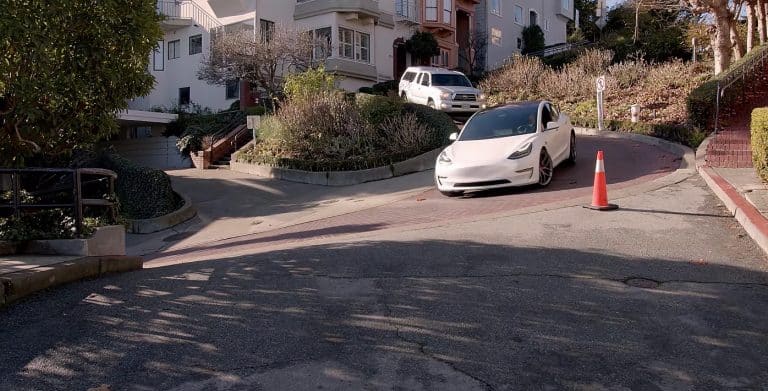 Tesla’s innovative spirit roars proud as FSD beta takes on Lombard St for Round 2