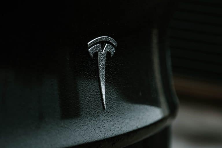 Apple’s Secret Plan to Topple Tesla From the EV Throne