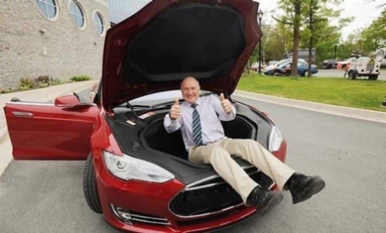Tesla renews contract with Jeff Dahn’s battery team at Dalhousie University