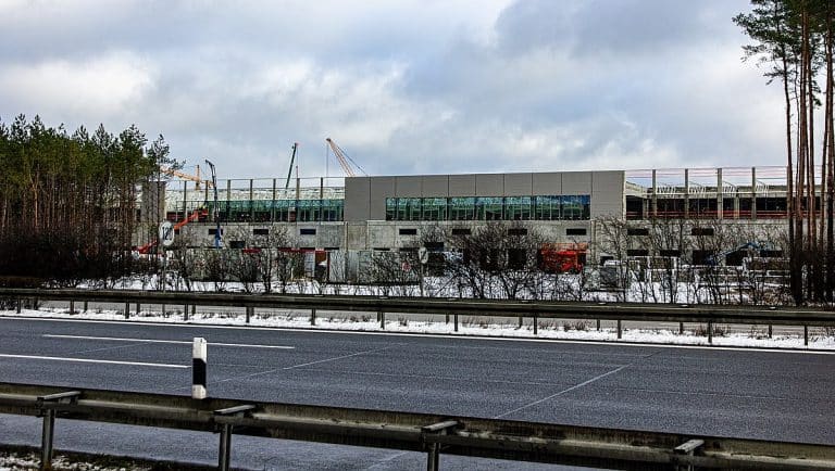 Tesla’s monster 4680 battery plant in Giga Berlin receives federal gov’t pre-approval