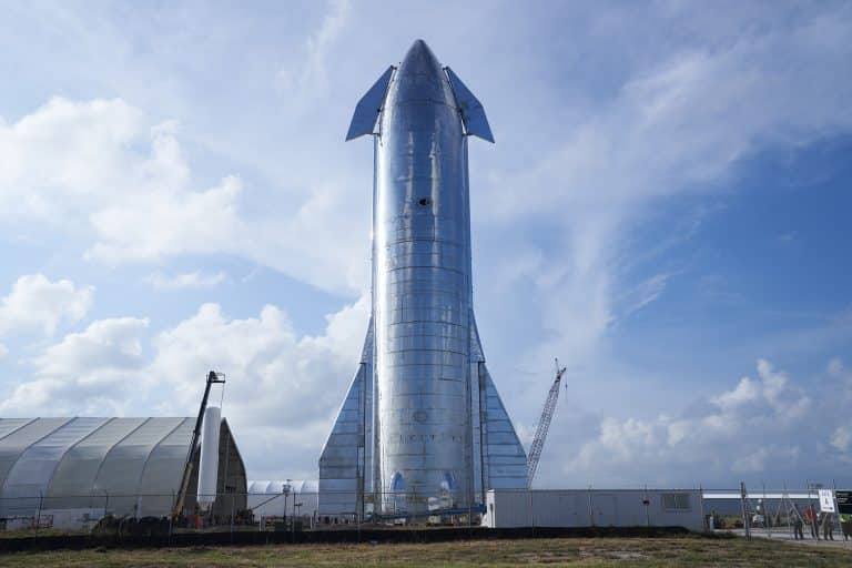 SpaceX secures $850M equity funding round at $74B valuation