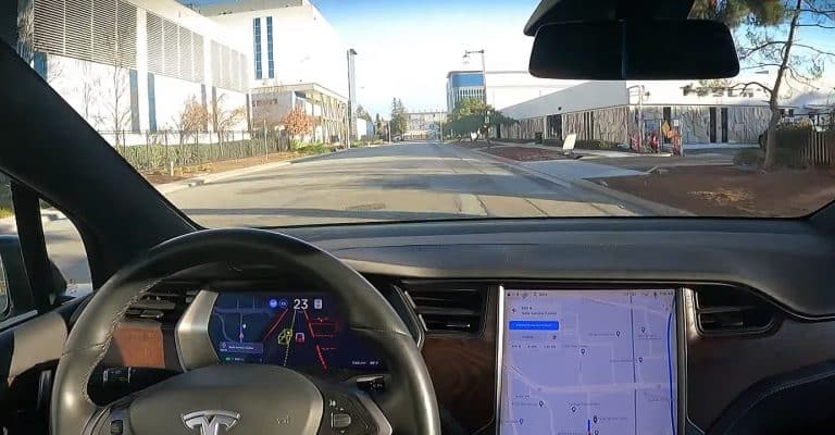 Tesla Model X with FSD beta navigates to service center with no interventions