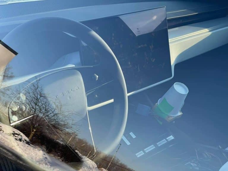 Tesla Model S ‘Refresh’ test vehicle interior: New Touchscreen, Steering Wheel, HVAC system