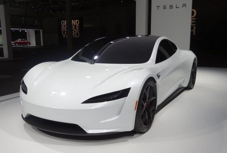 Elon Musk discusses with Joe Rogan the next generation Tesla Roadster’s ability to hover