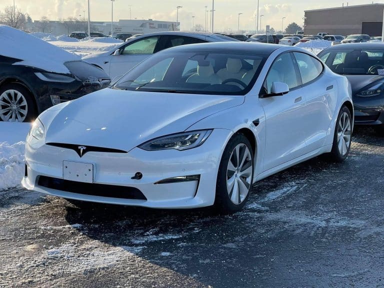 Tesla Model S Plaid is preparing to be the ultimate all-weather car