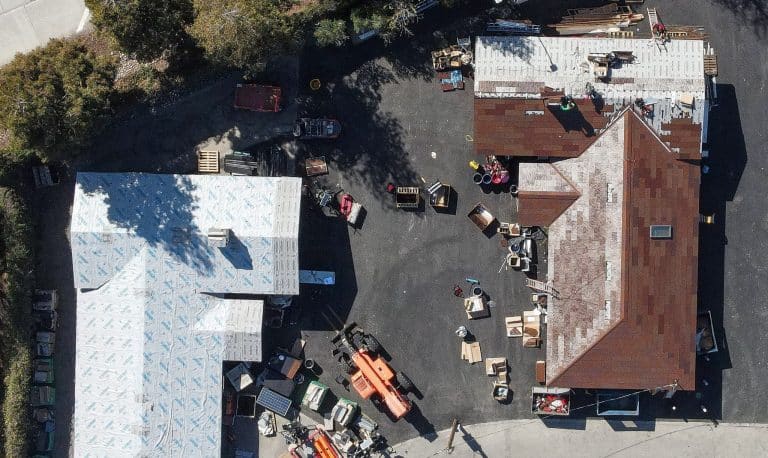 Tesla skeptic ironically spots new Solar Roof tile variant, still claims ‘there is no solar roof’