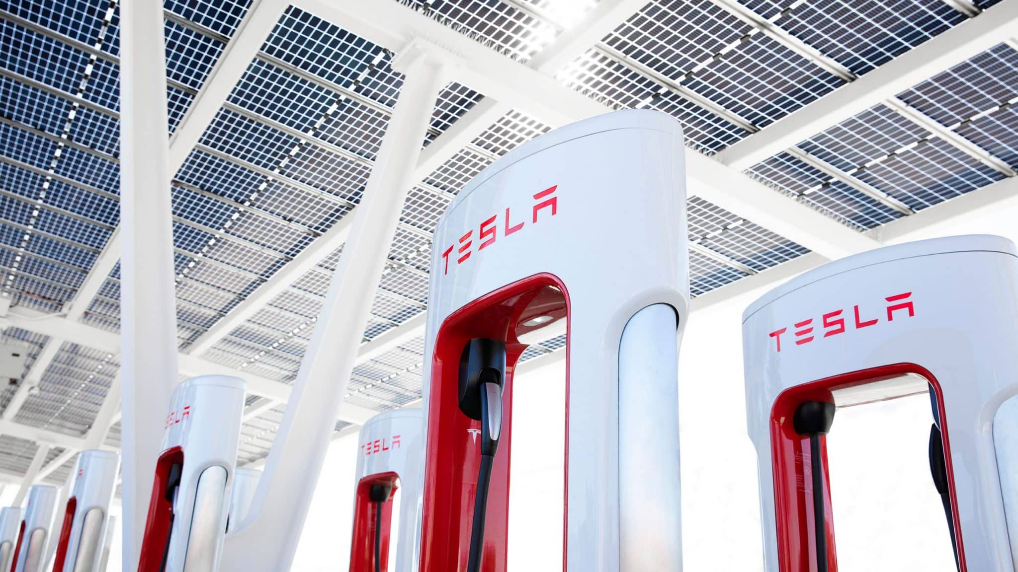 Tesla’s new giant Supercharger with 100 stalls confirmed for Harris ...