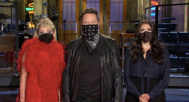 Elon Musk mentions Starship SN15’s successful landing in SNL preview