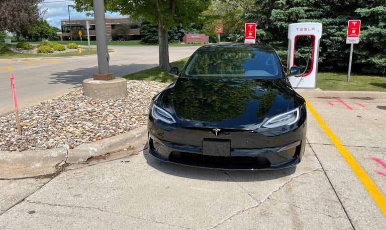 Tesla’s most bang-for-the-buck car, the new Model S Long Range, starts its deliveries