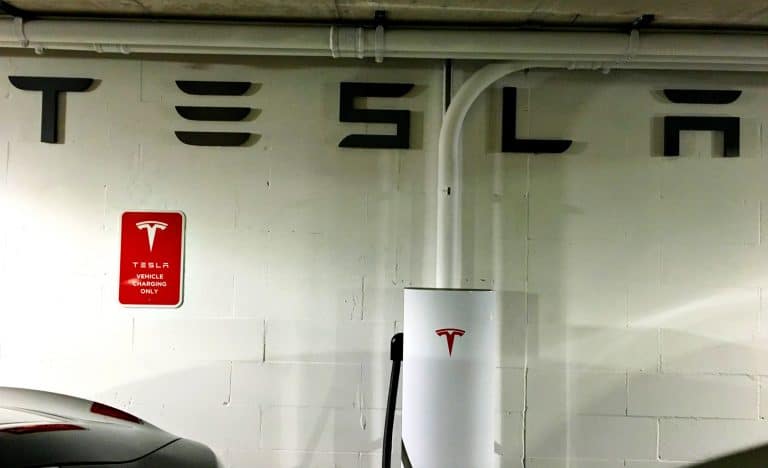 Tesla loses top attorney Lynn Miller to autonomous trucking startup