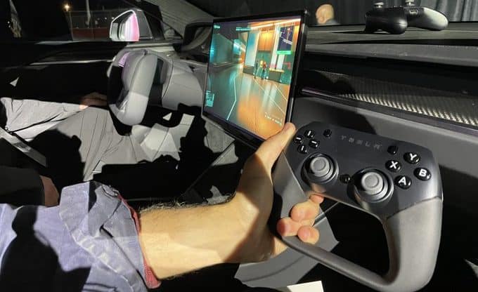 Tesla flexes its overkill infotainment system by running “Cyberpunk 2077” at 60 fps
