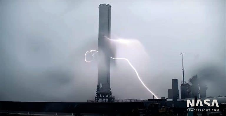 SpaceX Starship booster weathers thunderstorm ahead of first ‘cryo proof’