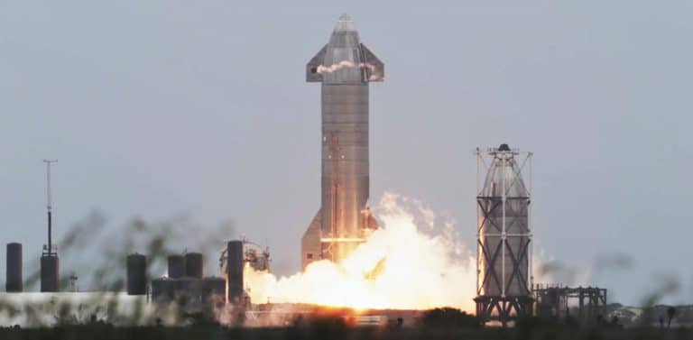 SpaceX says Starship will launch the next generation of Starlink satellites