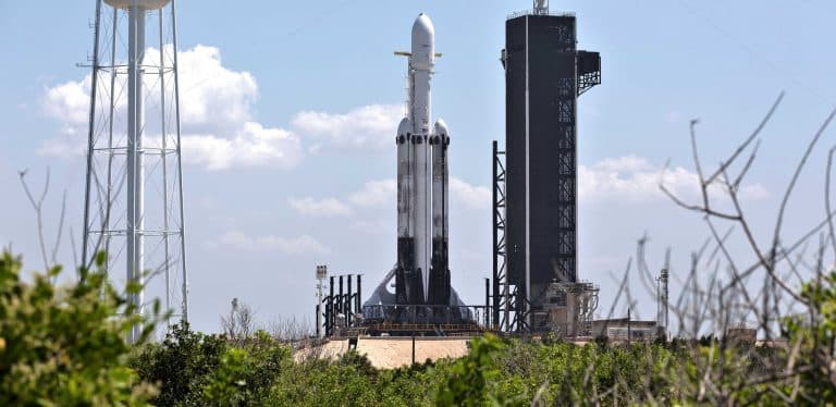 SpaceX to launch Falcon Heavy rocket 3 times in 6 months after latest payload delay