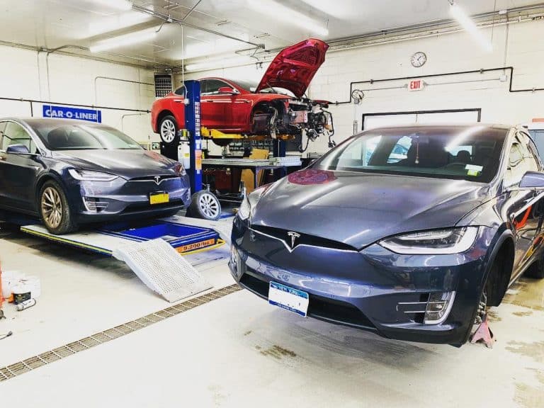 Tesla acknowledges its service challenges, pledges serious repair team ramp
