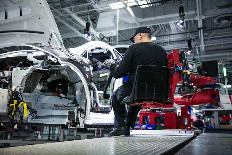 Tesla launches new Manufacturing website to recruit and employ