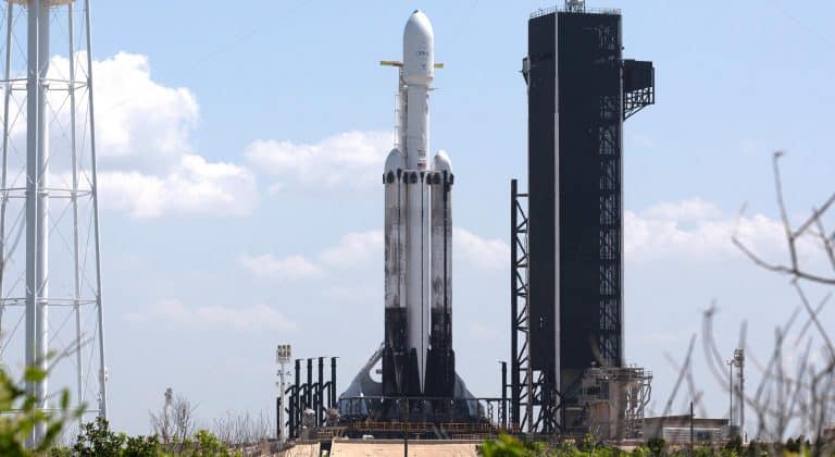 SpaceX to fly reused Falcon Heavy boosters on NASA Europa Clipper launch