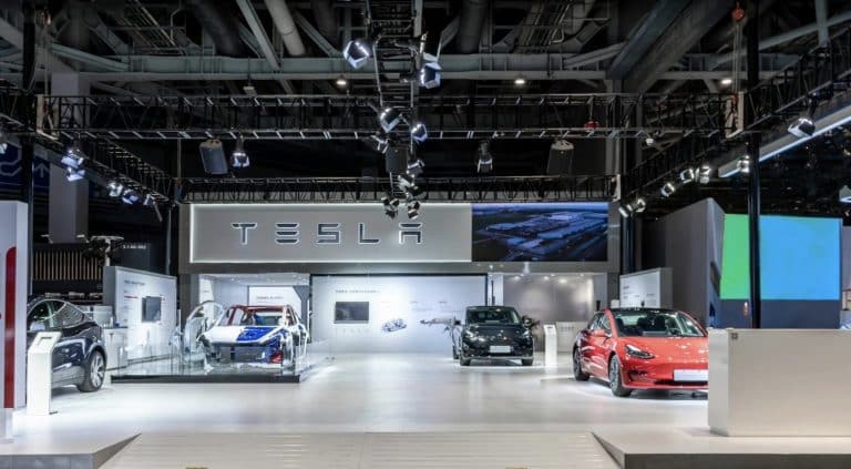 Tesla China offers free Enhanced Autopilot for special holiday sale