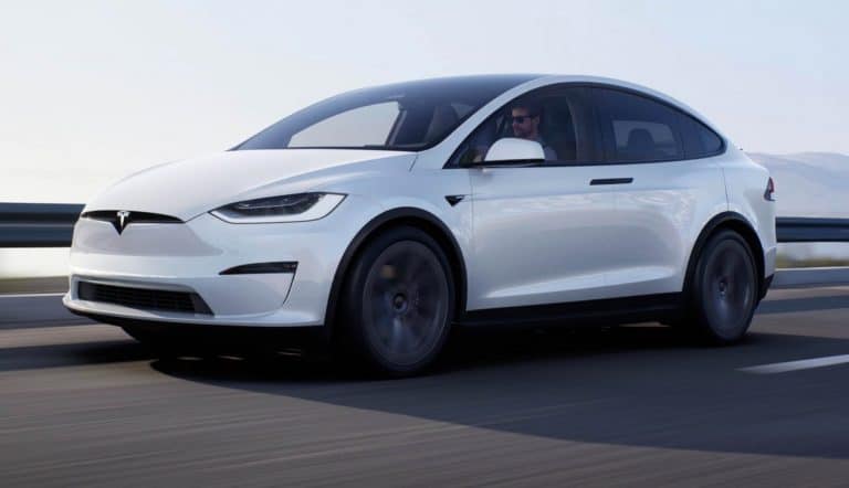 Pres. Biden finally acknowledges Tesla, but don’t blink or you’ll miss it
