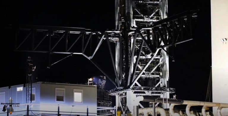 SpaceX Starship ‘launch tower’ spreads its rocket-catching arms