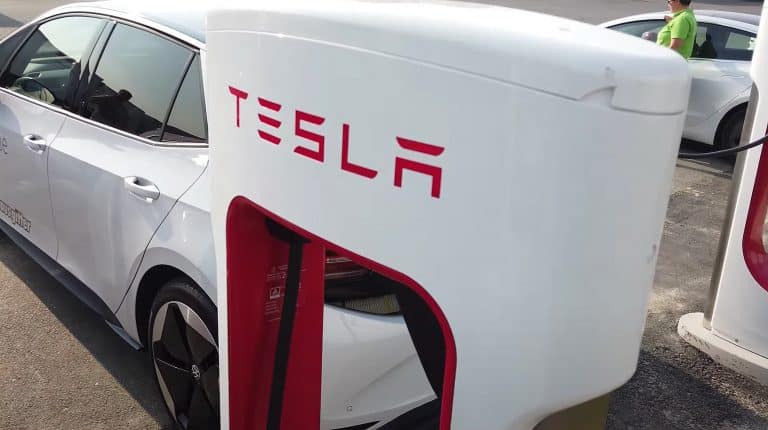 Tesla’s non-Tesla Supercharger pilot program expands to France, Norway