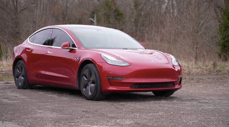 Tesla Model 3 loses only 2.2% of battery range after four years and 100k miles