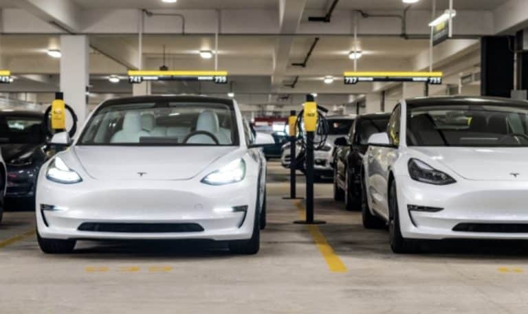 Hertz invests in self-service EV rental app to make renting a Tesla even easier