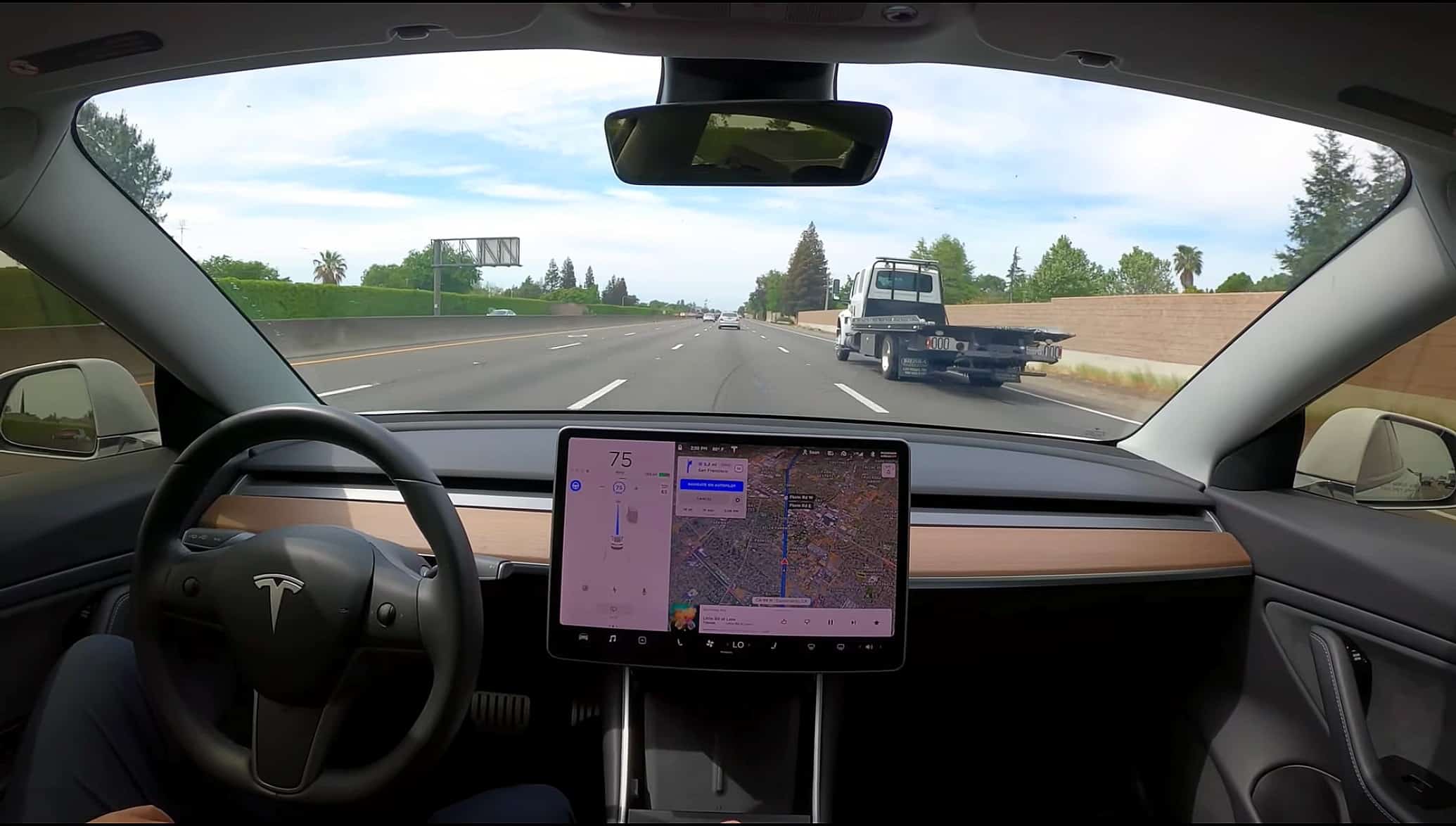 Tesla’s Automatic Lane Change feature faces scrutiny from German ...