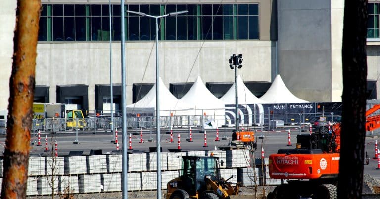 Tesla Giga Berlin prepares for opening ceremony, Musk appears en route to Germany