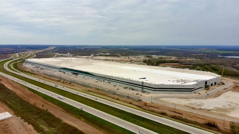 Tesla’s invite-only Giga Fest at Gigafactory Texas draws concerns from local citizens