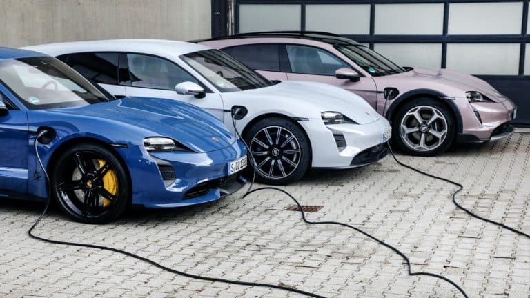 Porsche uses Taycan “swarm” in successful vehicle-to-grid test
