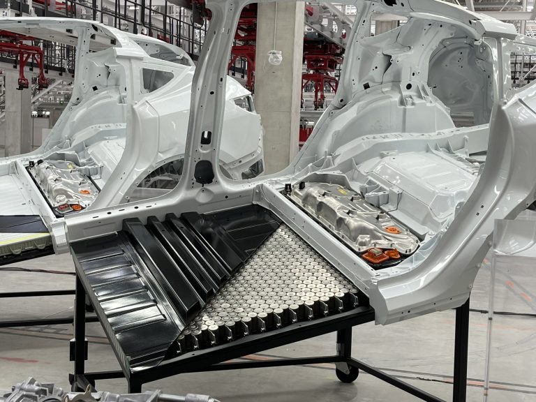 Tesla aims to recycle batteries at all its Gigafactory locations