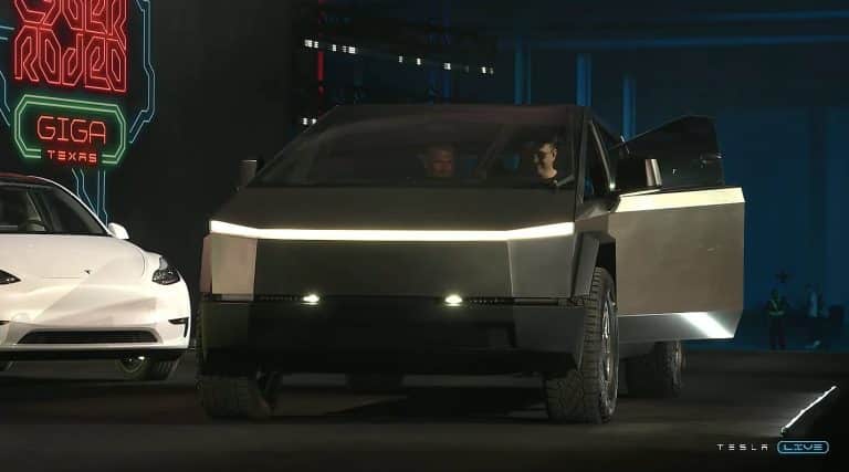 Car Wars: Tesla will be overtaken by Ford, GM because Elon Musk “didn’t move fast enough”