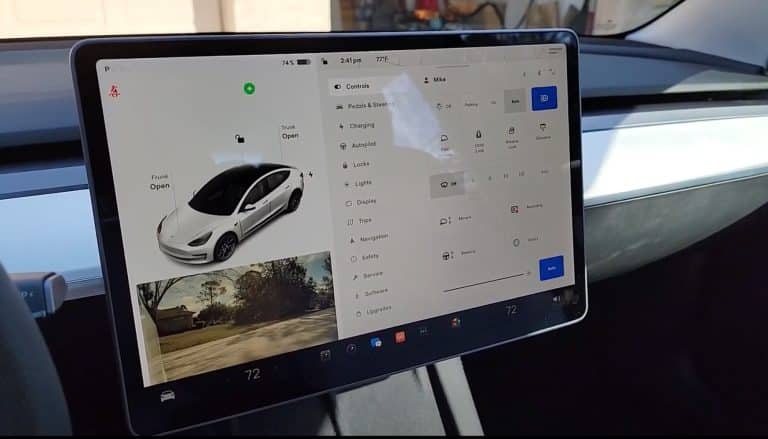 Tesla’s Blind Spot Camera feed location can be modified in new software update