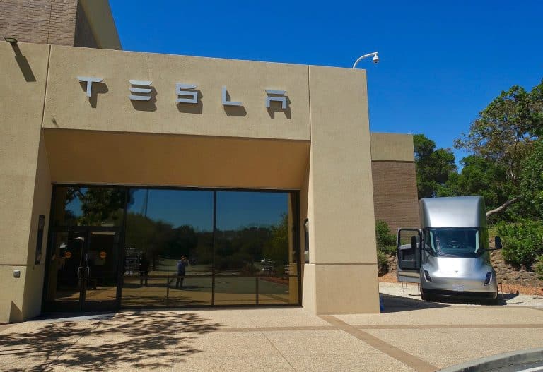 Tesla Semi 500-range variant starts shipping this year: Elon Musk