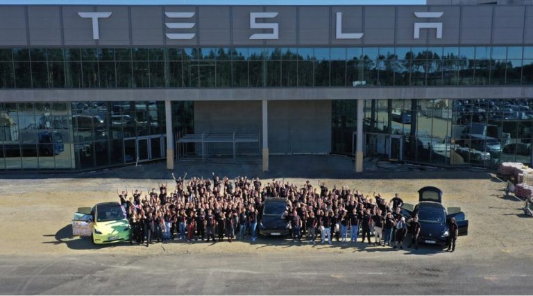 Tesla Giga Berlin welcomes 120 apprentices and dual students for training