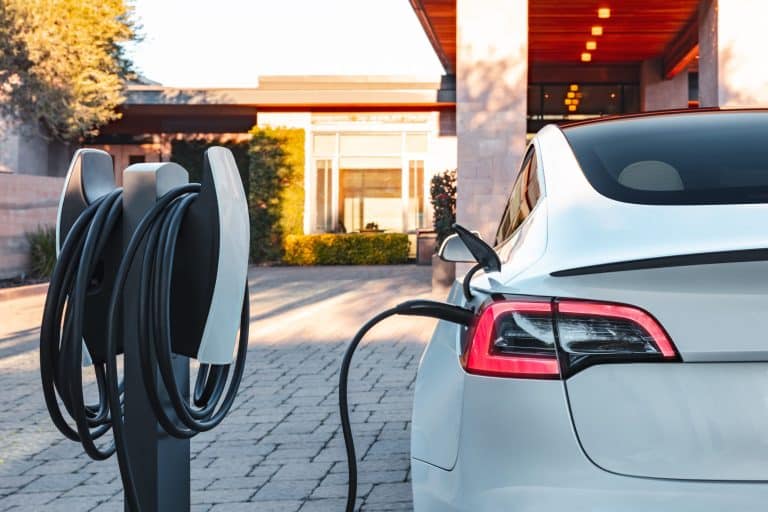Tesla partners with EV charging reliability platform for Destination network
