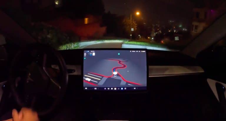Tesla FSD 10.69.1 smoothly navigates San Francisco’s famed Lombard Street